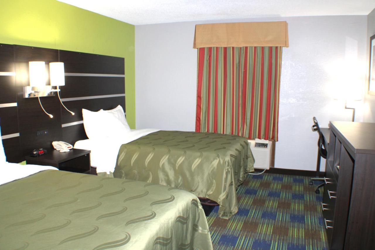 Quality Inn & Suites Bedford West Exterior foto