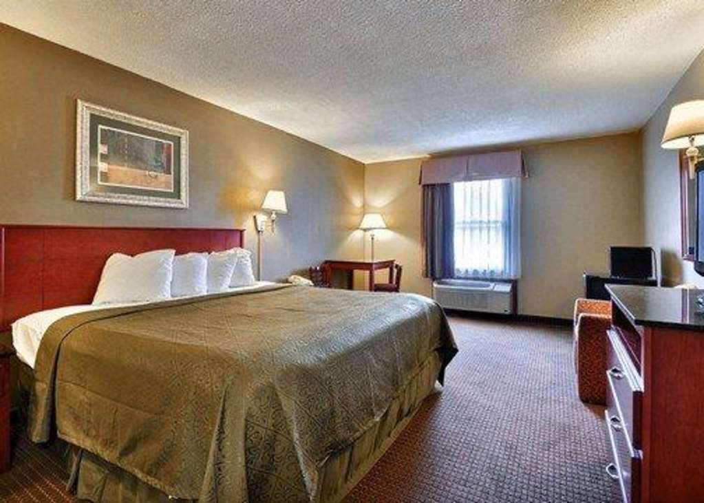 Quality Inn & Suites Bedford West Zimmer foto