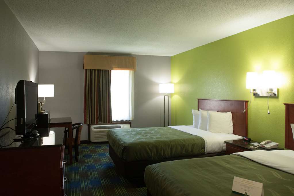 Quality Inn & Suites Bedford West Zimmer foto